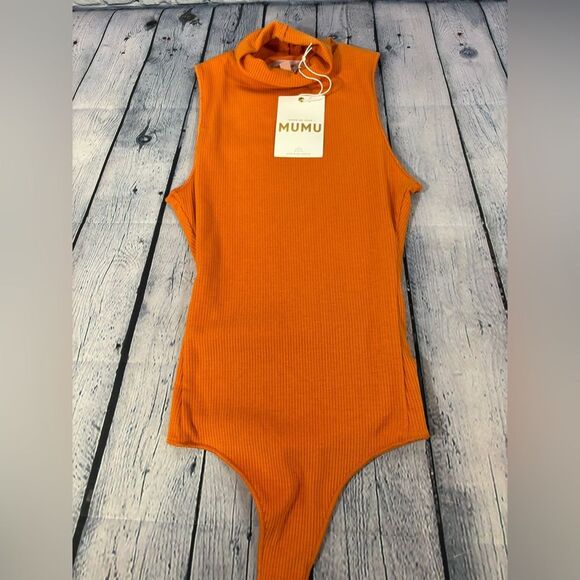 NWT Show Me Your Mumu Burnt Orange Ribbed Turtleneck Sleeveless Bodysuit XS - Picture 4 of 9